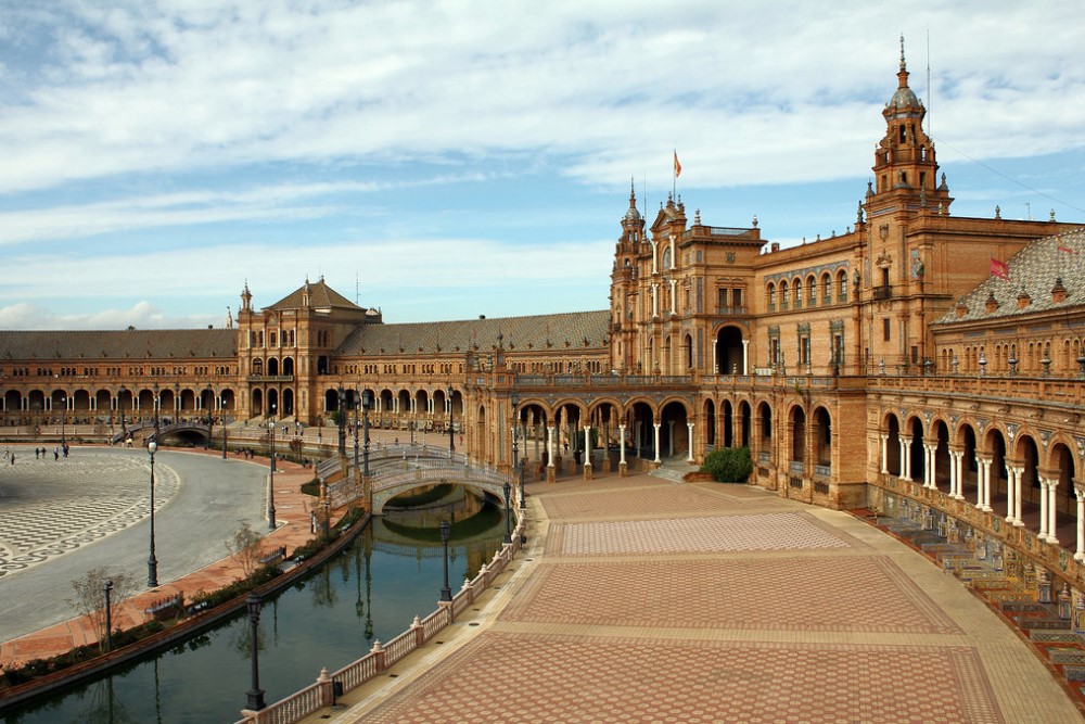 La Plaza de España de Sevilla: Un Tesoro de la Arquitectura Española